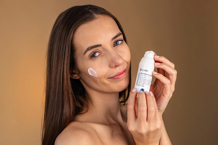 Vyživující krém na suchou a citlivou pleť 