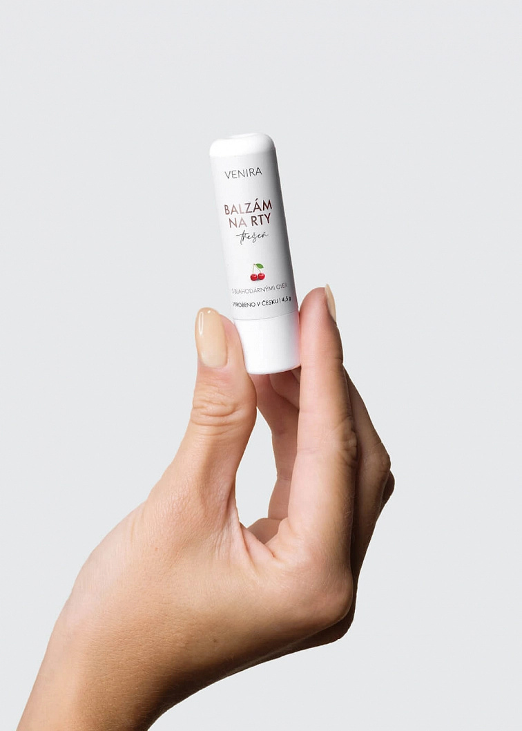 VENIRA balzam na pery