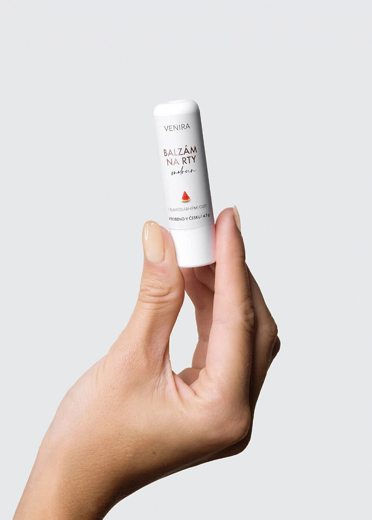VENIRA balzam na pery