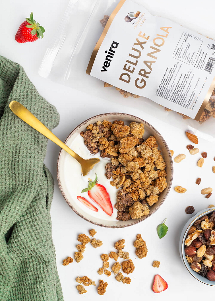 VENIRA deluxe granola