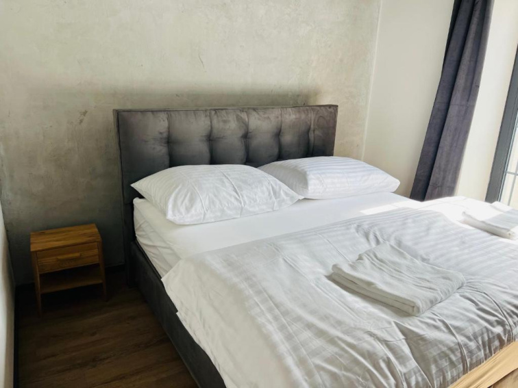 Vyzkoušejte si postel před nákupem: 6 míst, kde si naši postel zamilovali hosté i majitelé