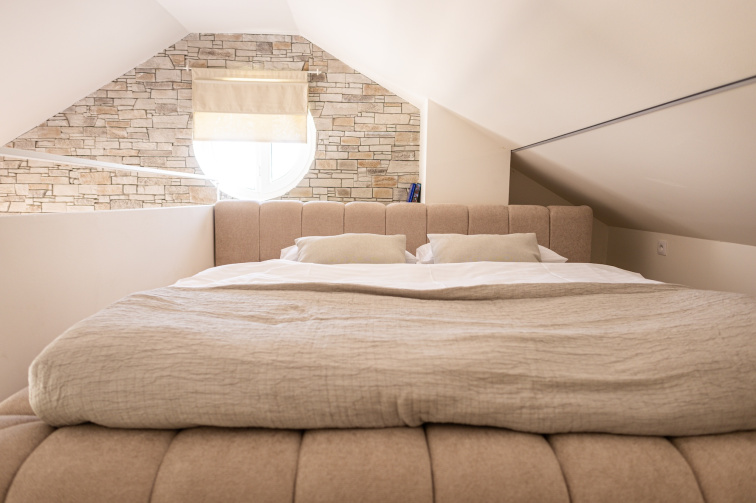 Vyzkoušejte si postel před nákupem: 6 míst, kde si naši postel zamilovali hosté i majitelé