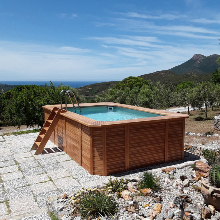 Luxusní bazény Technypools s obložením SOLAIRE: dokonalá oáza vaší zahrady