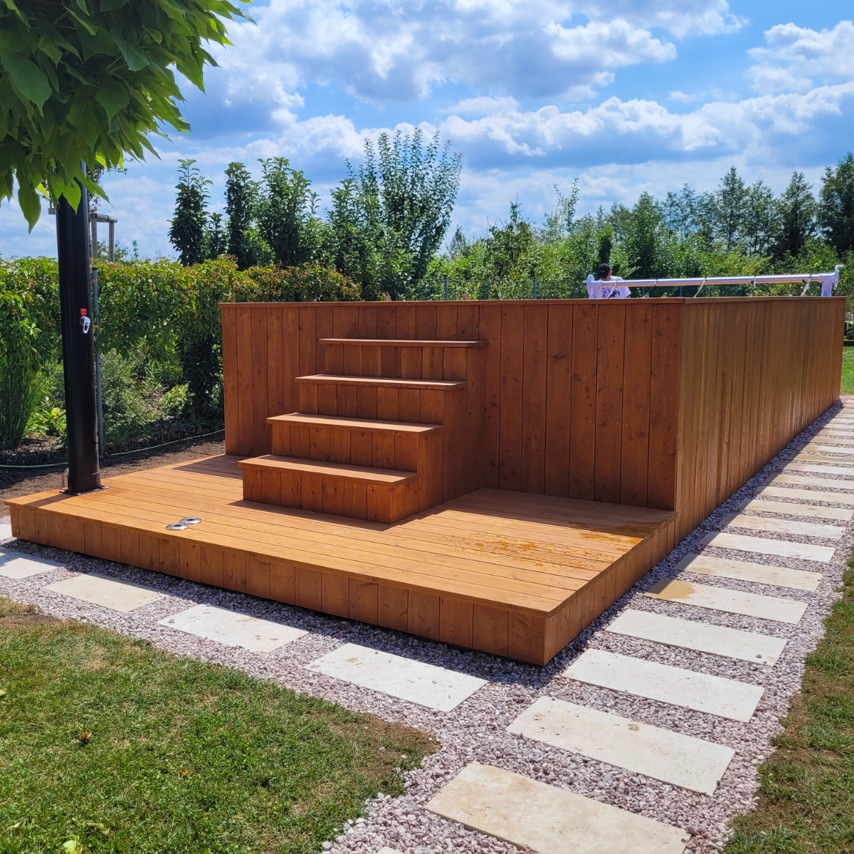 Dva typy bazénů, dvě odlišné filozofie: AZURO vs. Technypools