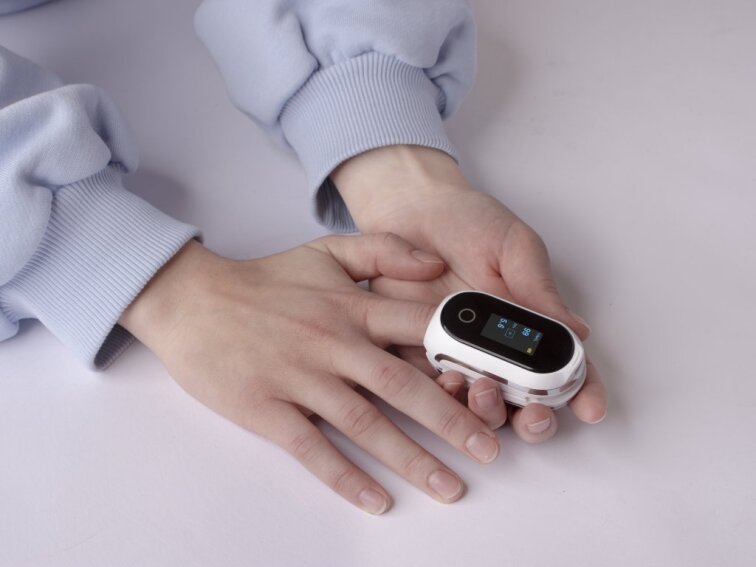 Pulzní Oxymetr PF-10A