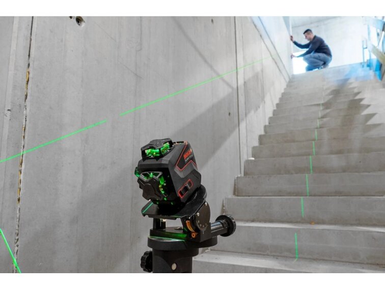 Křížový liniový laser SOLA PLANO 3D Green