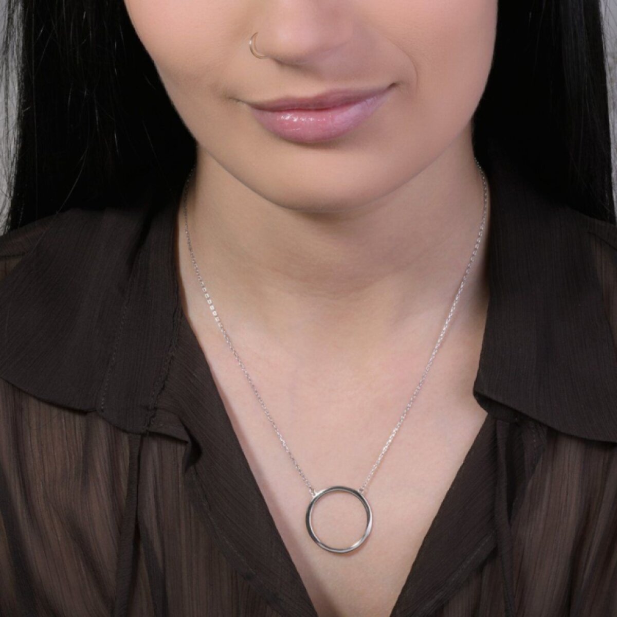Stříbrný náhrdelník s kroužkem 62027
