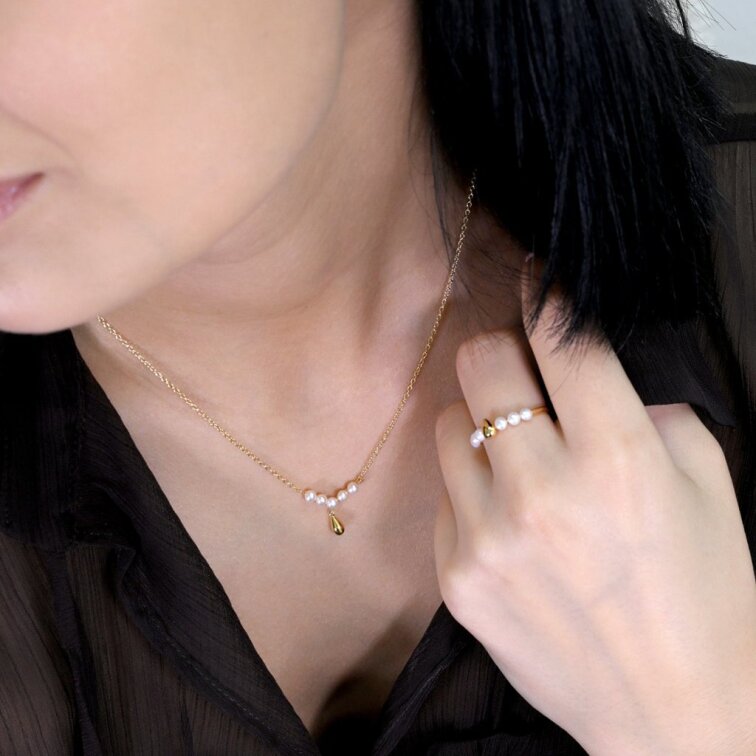 Pozlacený prsten s říčními perlami 25005.1