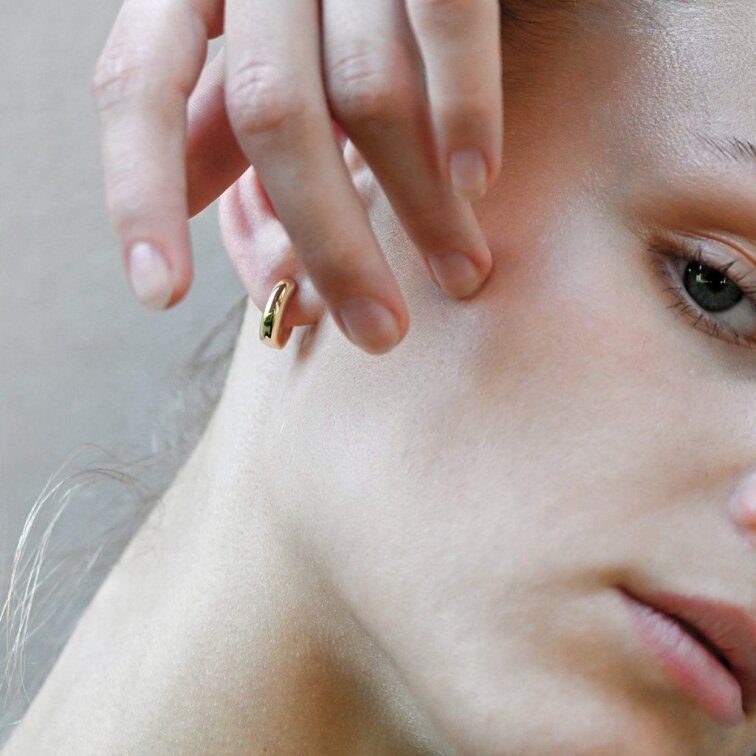 Pozlacené stříbrné náušnice hranaté kruhy 61109