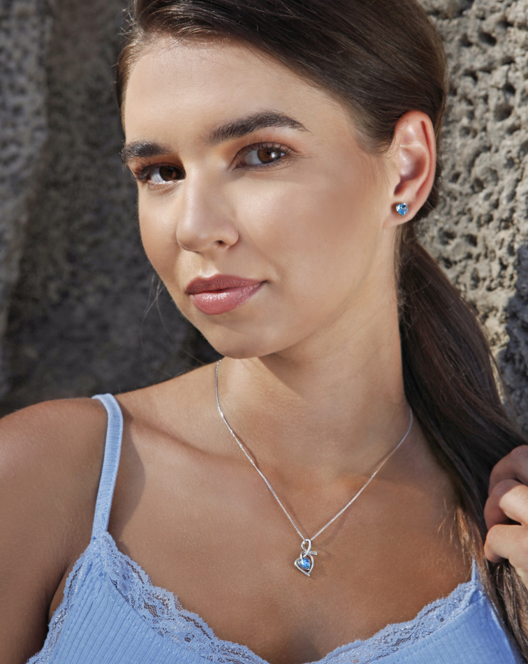 Stříbrný náhrdelník se Swarovski krystaly srdce modré 32071.3