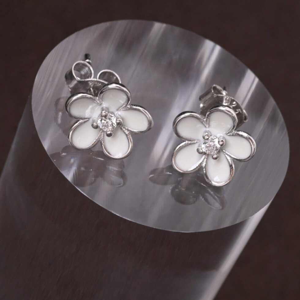 Strieborné náušnice kvietky 11753.1