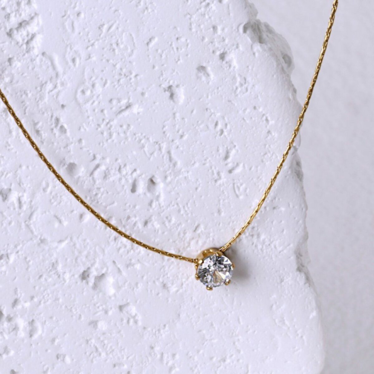 Náhrdelník s krystalem 42047.1 gold