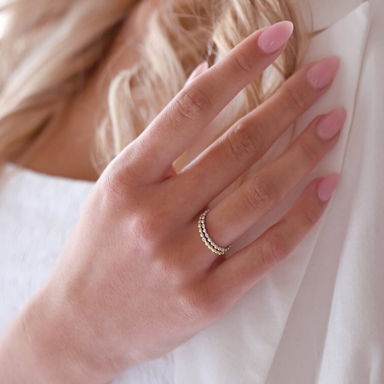 Pozlátený strieborný prsteň vzorovaný so zirkónikmi 15005.1 crystal