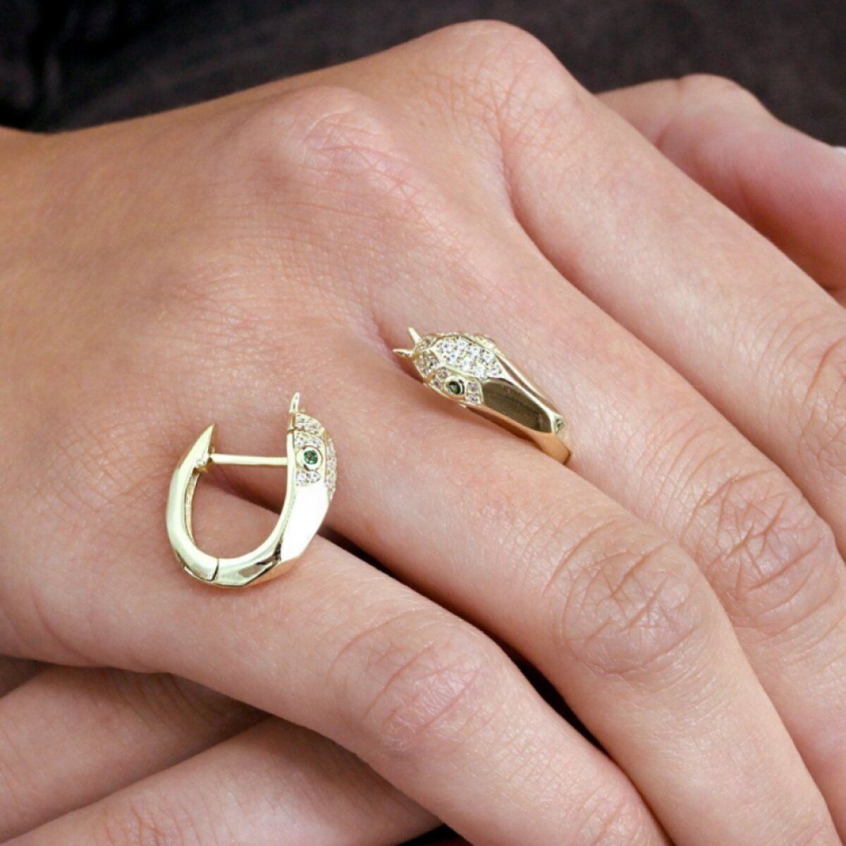 Pozlátené krúžky v tvare hada 11776.3