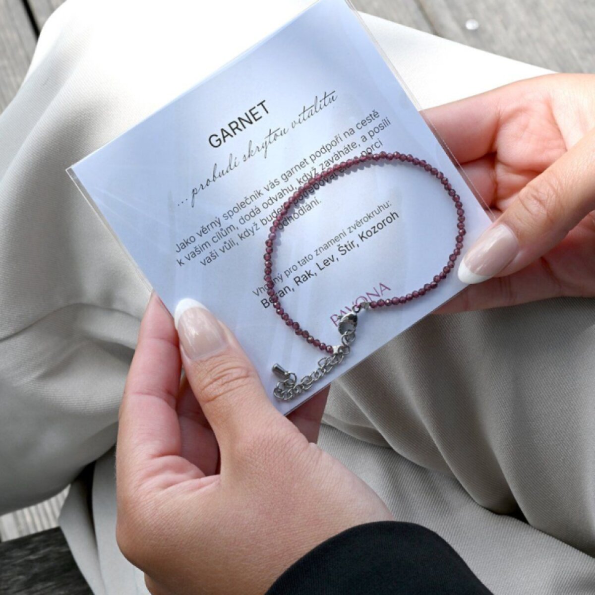 Náramok s garnet kameňmi 43055.3 oceľ