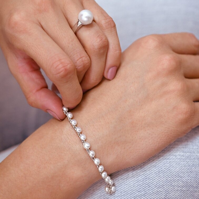 Stříbrný prsten s bílou říční perlou 25001.1