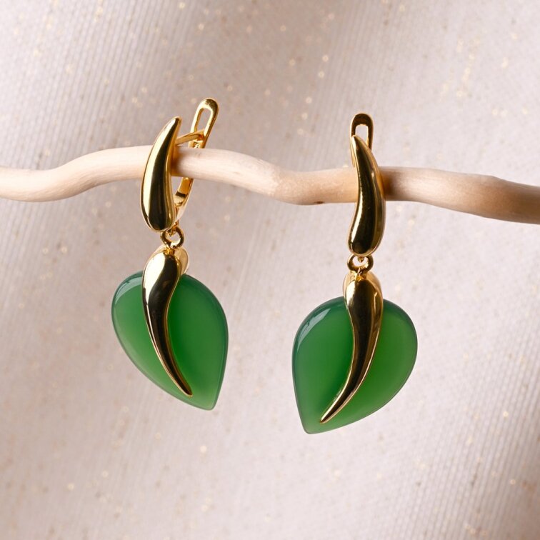 Pozlátené náušnice lístky so zeleným achátom 11744.3