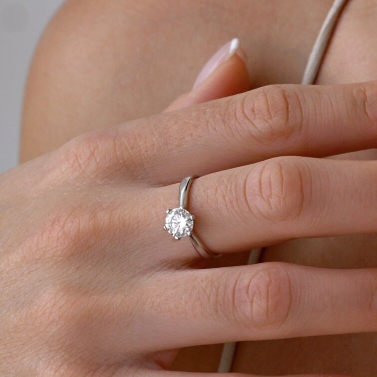 Stříbrný prsten MIA 15M00001 moissanite