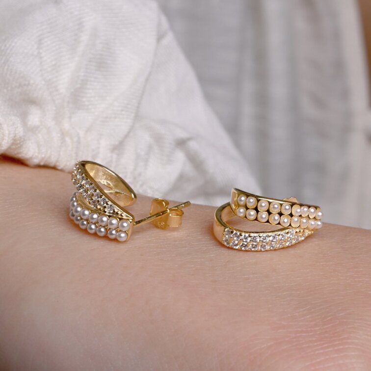 Pozlátené náušnice s shell perličkami 11809.1