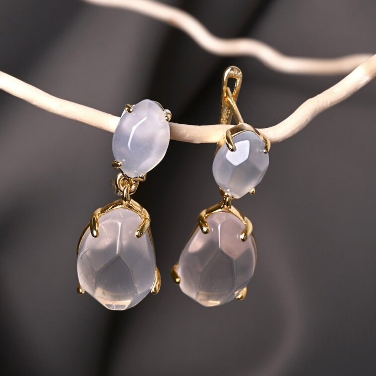 Pozlátené náušnice s ruženínom a chalcedónom 11740.3