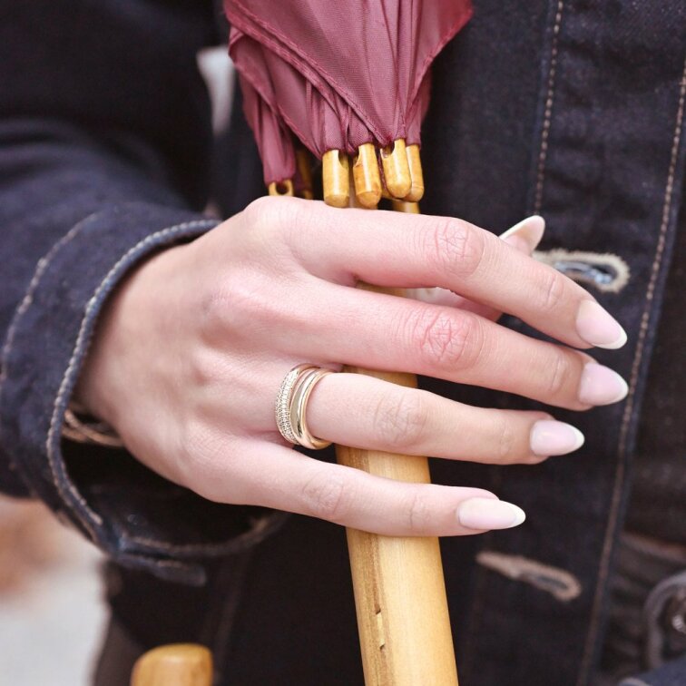 Pozlátený strieborný prsteň so zirkónmi 15036.1