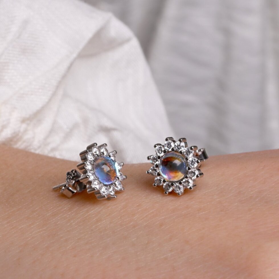 Strieborné náušnice kvietky 11759.1