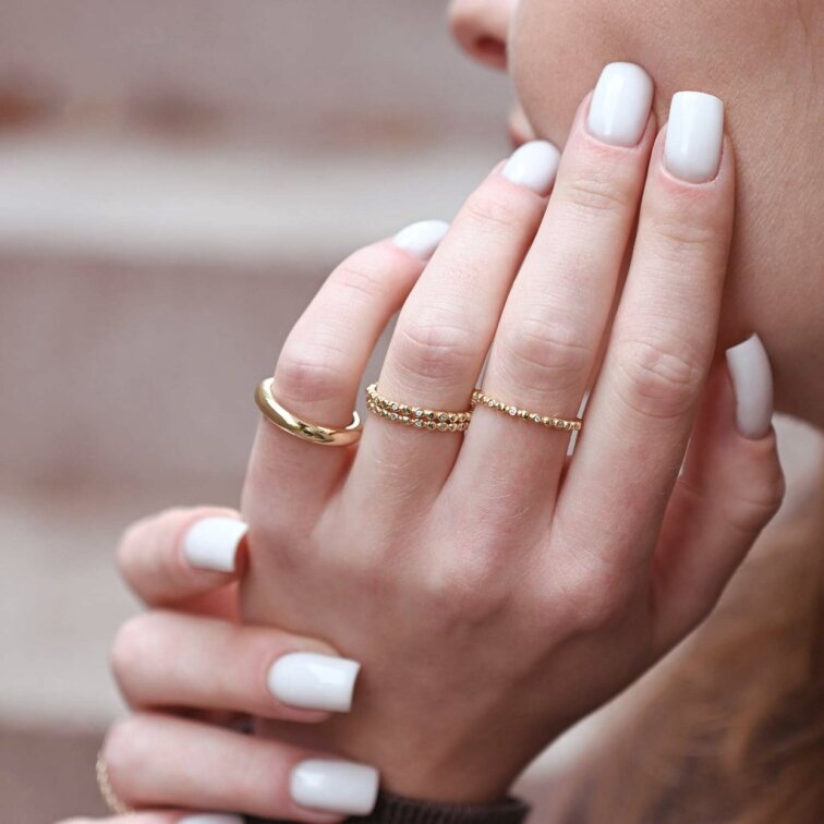 Pozlacený prsten jednoduchý kroužek 65024