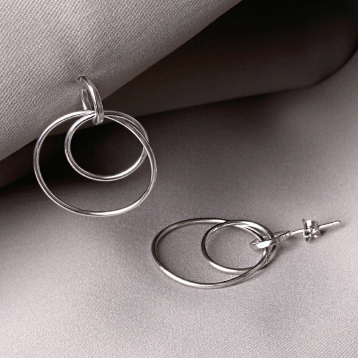 Stříbrné náušnice dvojitý kruh 61168