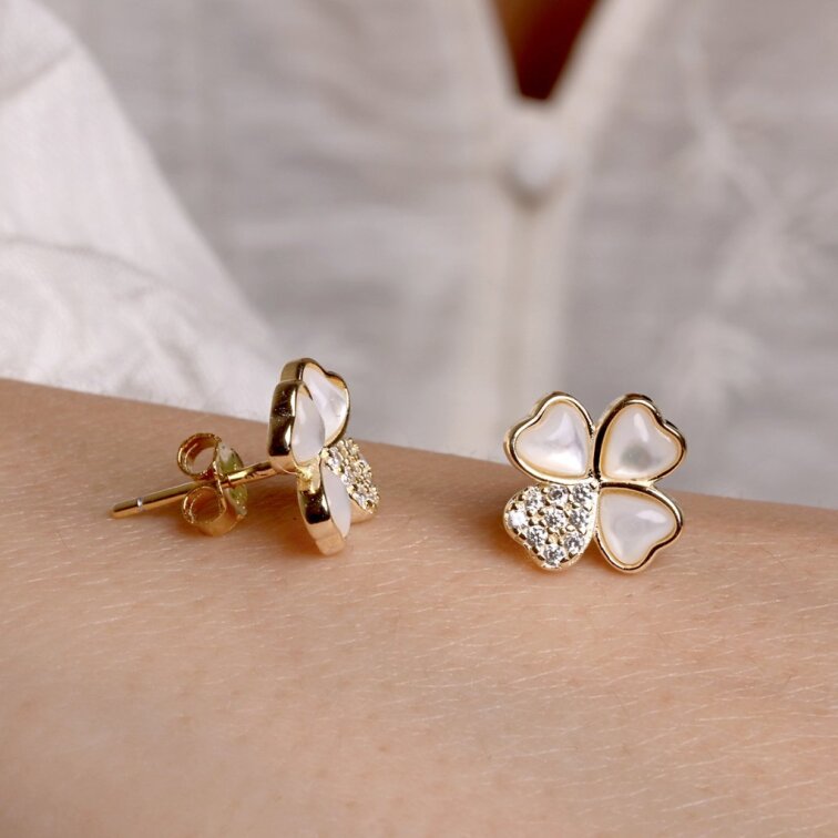 Pozlátené náušnice perleťové štvorlístky 11800.1