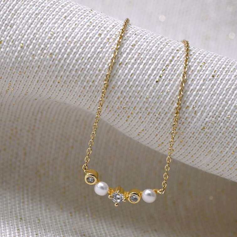 Pozlacený náhrdelník s říčními perlami 22057.1