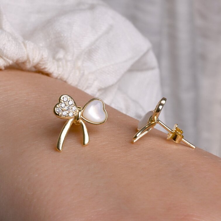 Pozlacené náušnice perleťové mašličky 11803.1