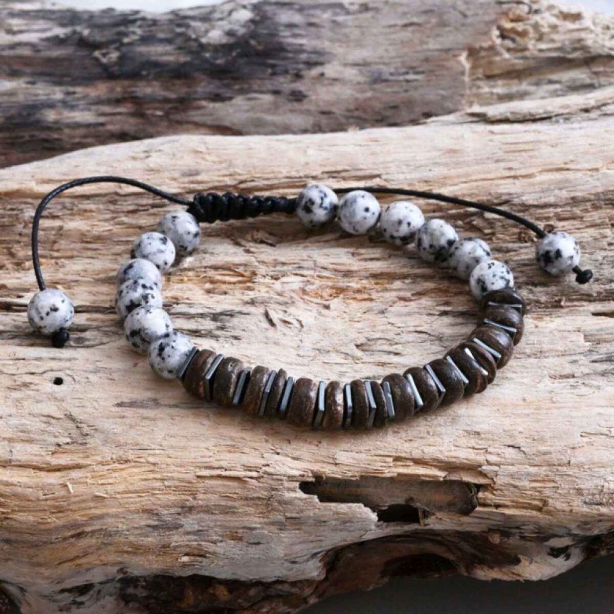 Bižuterní náramek s minerálním kamenem a dřevem 53062.3