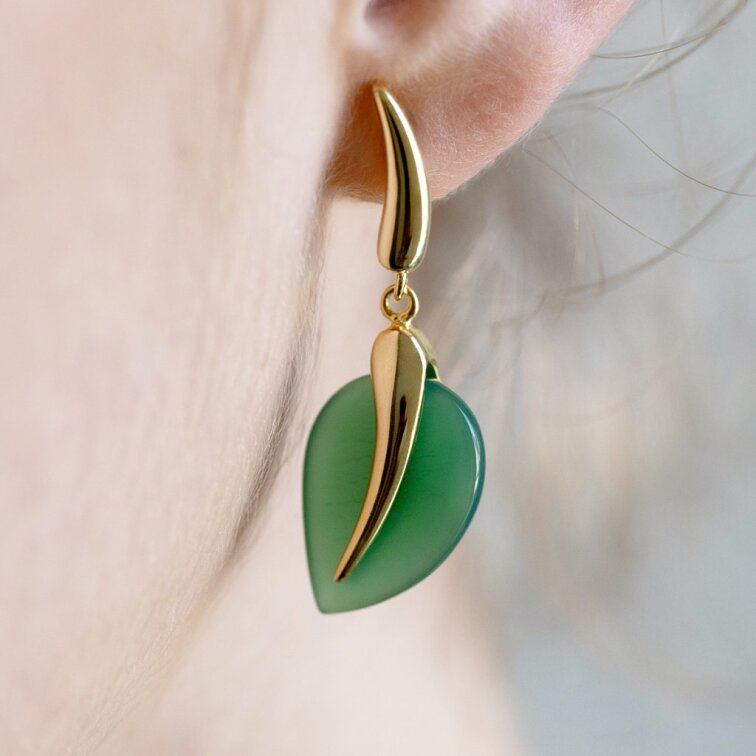 Pozlátené náušnice lístky so zeleným achátom 11744.3