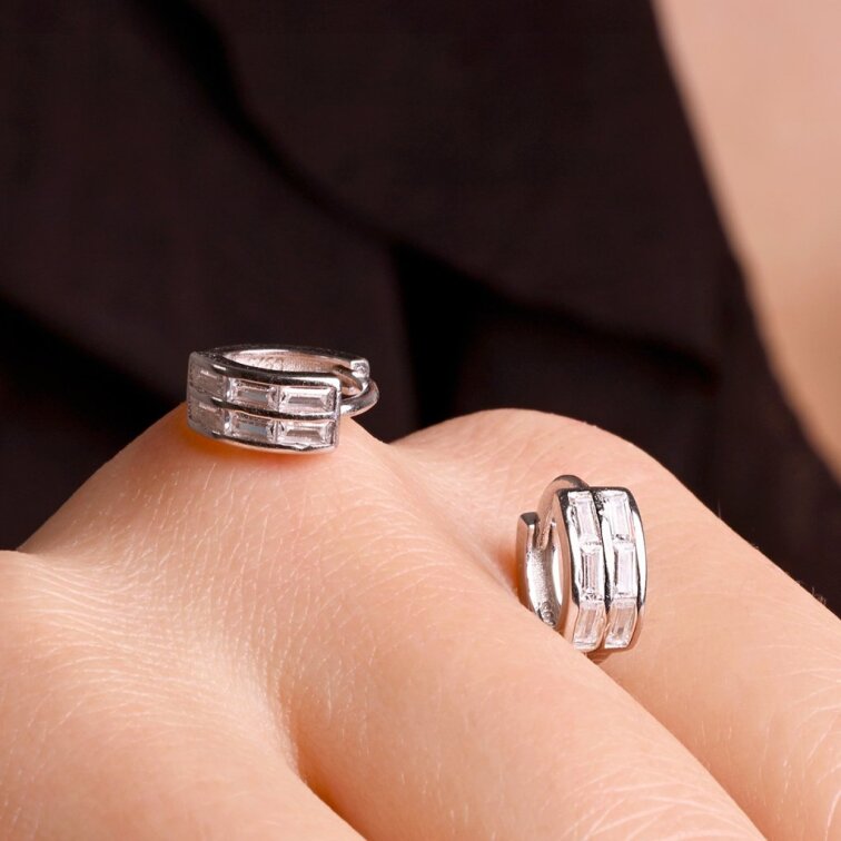 Stříbrné kroužky se zirkony 11768.1