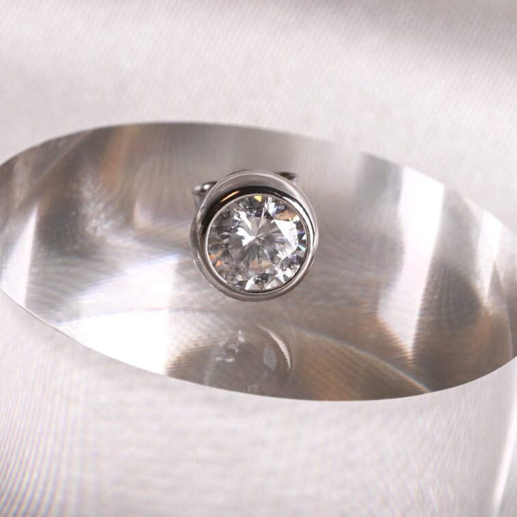 Stříbrná kusová náušnice AMELIA 11XM00005