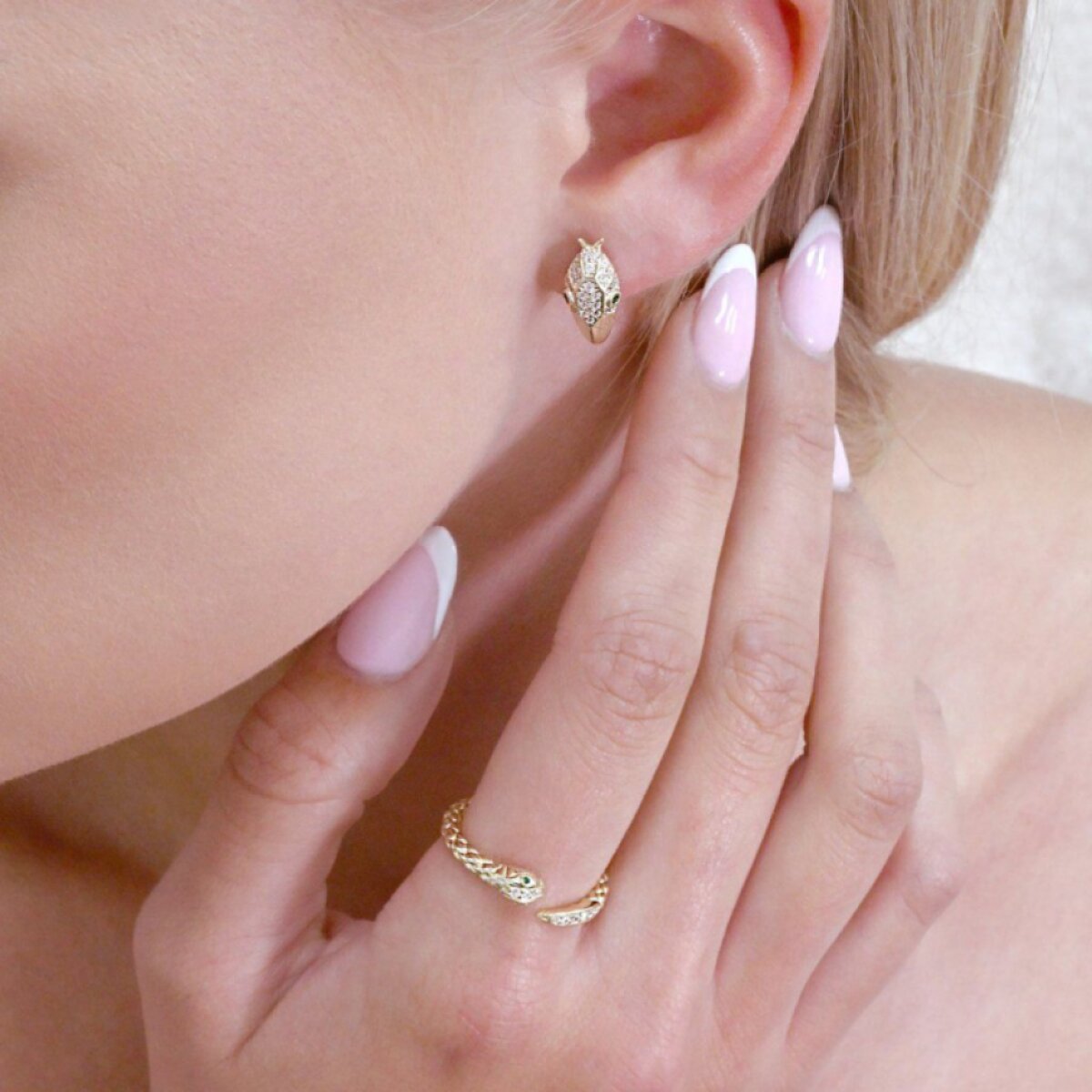 Pozlátené krúžky v tvare hada 11776.3