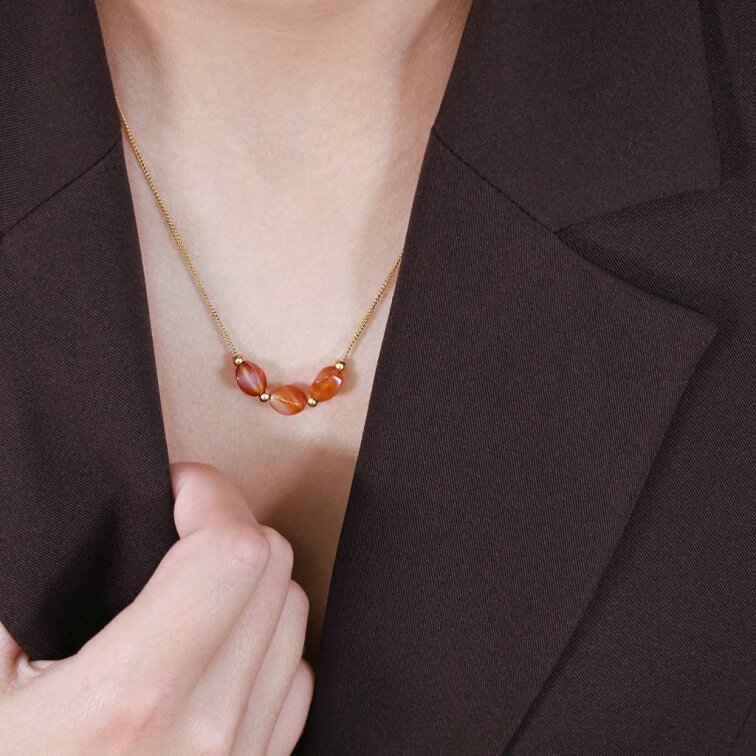 Náhrdelník s červeným achátem 42036.3 ocel