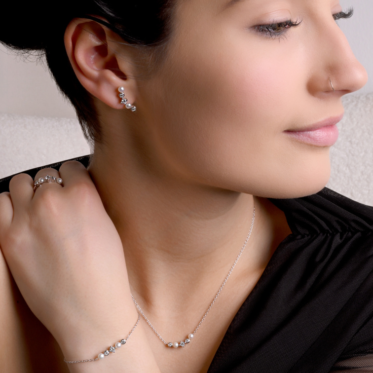 Strieborný prsteň s riečnymi perlami a zirkónmi 25007.1