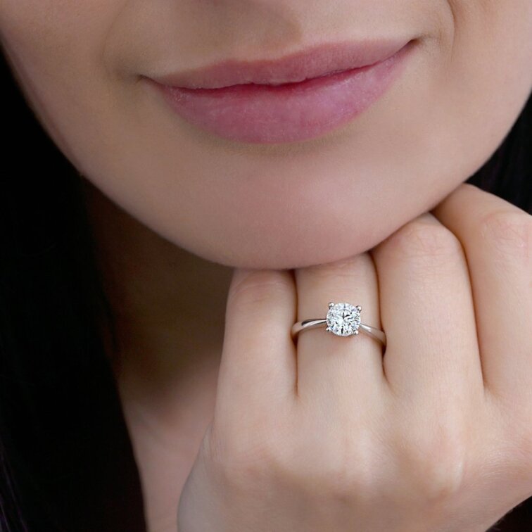 Stříbrný prsten ELEN 15M00006 moissanite