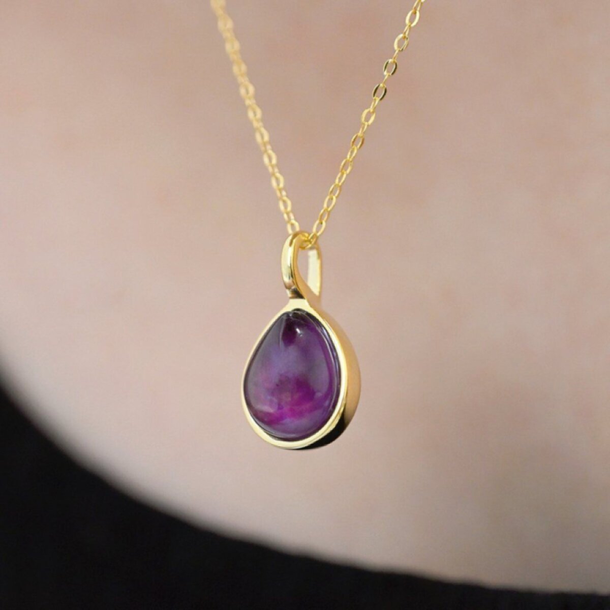 Pozlacený náhrdelník s ametystem 12156.3