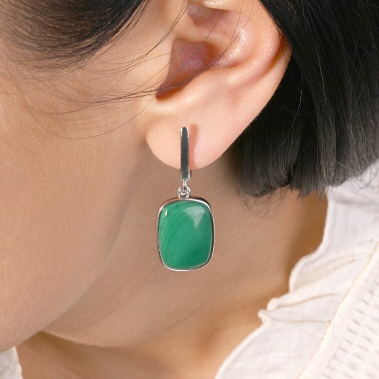Strieborné náušnice s prírodným malachitom 11741.3