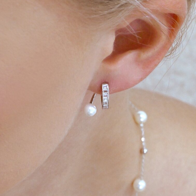 Stříbrné kroužky s perličkou a zirkony 11808.1