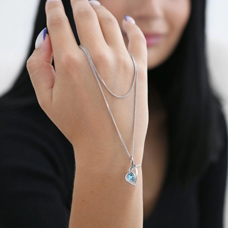 Strieborný náhrdelník so Swarovski kryštálom modré srdce 32071.3