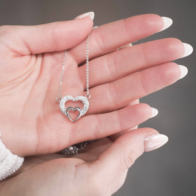 Stříbrný náhrdelník s krystaly Swarovski bílé srdce 32032.1
