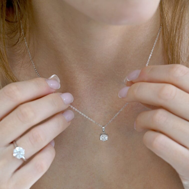 Stříbrný náhrdelník MIA 12M00003 moissanite