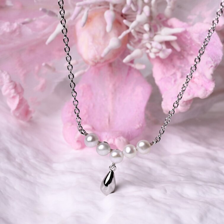 Strieborný náhrdelník s riečnymi perličkami 22059.1