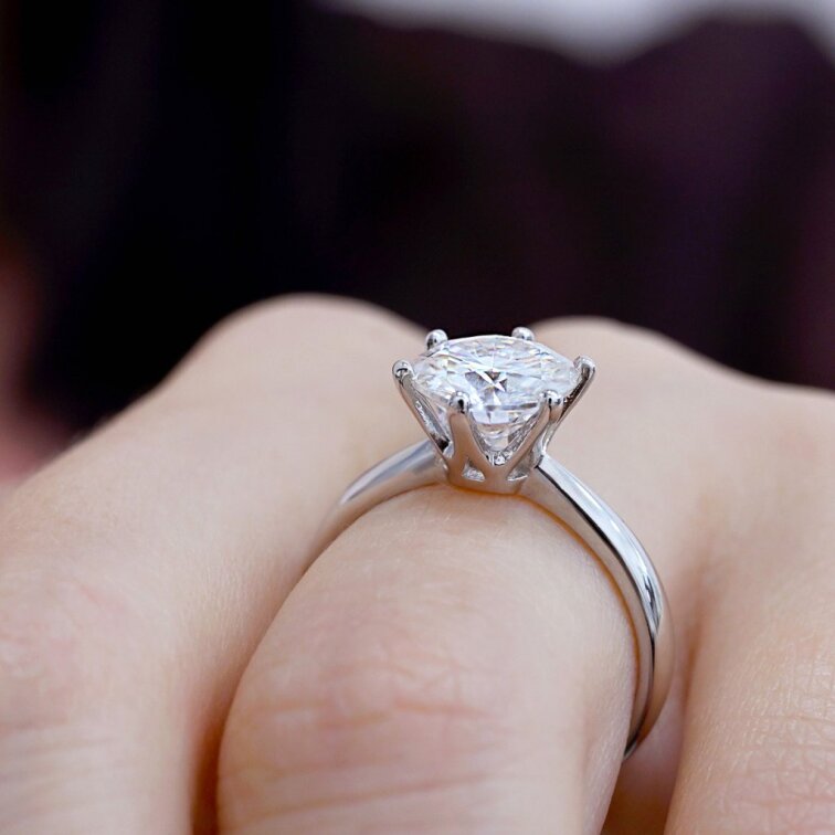 Stříbrný prsten MIA 15M00001 moissanite