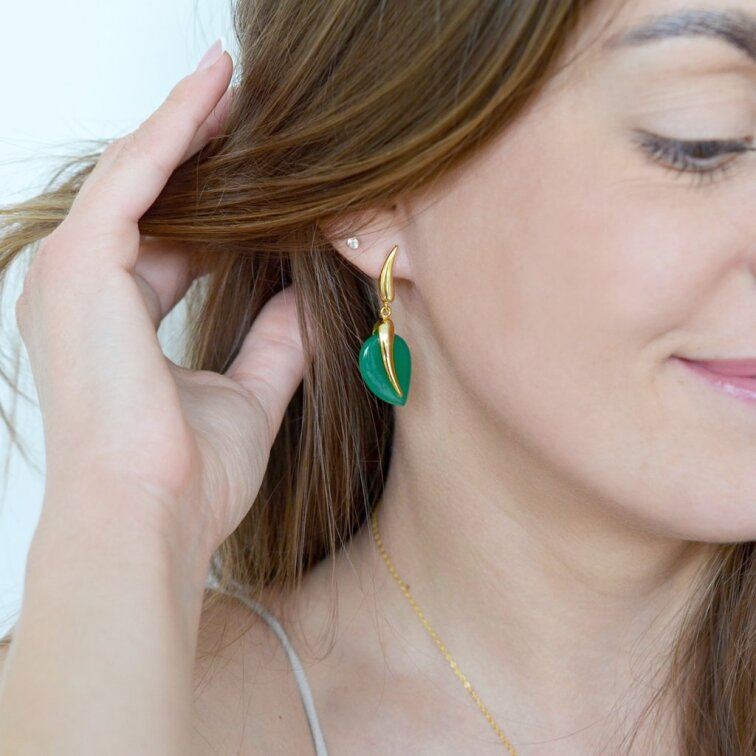 Pozlátené náušnice lístky so zeleným achátom 11744.3