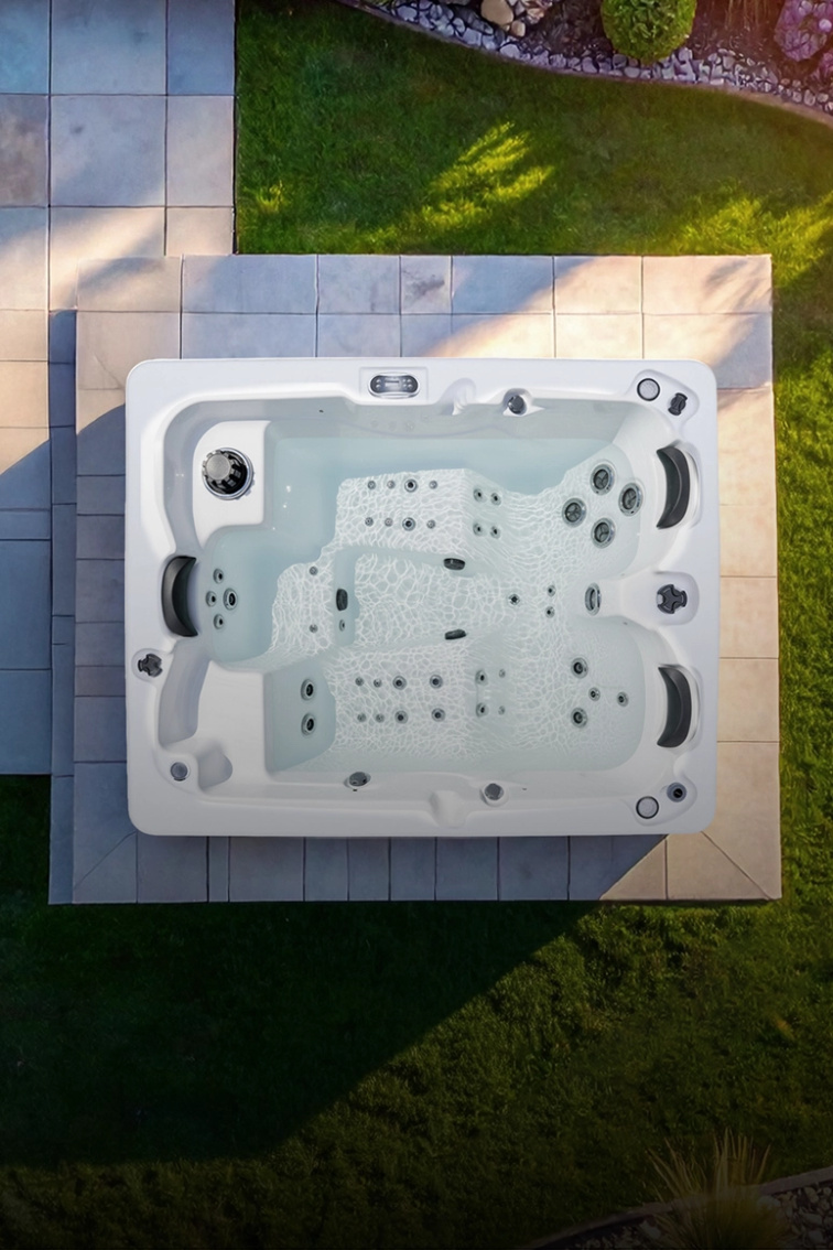 Lovia Infinity - vířivka po 3 osoby 210x170x82