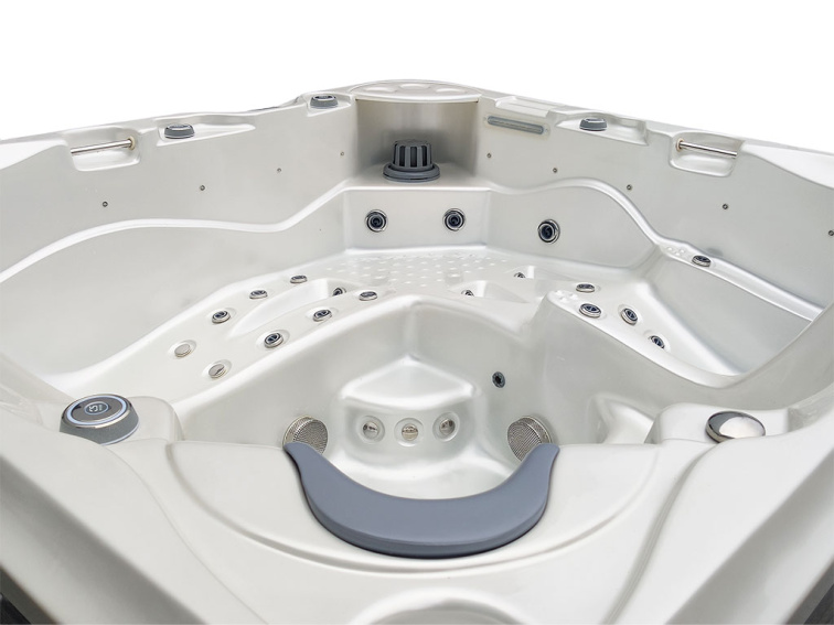 Vířivka Delphina 3.Gen pro 5 osob 230x216x92 - 8403